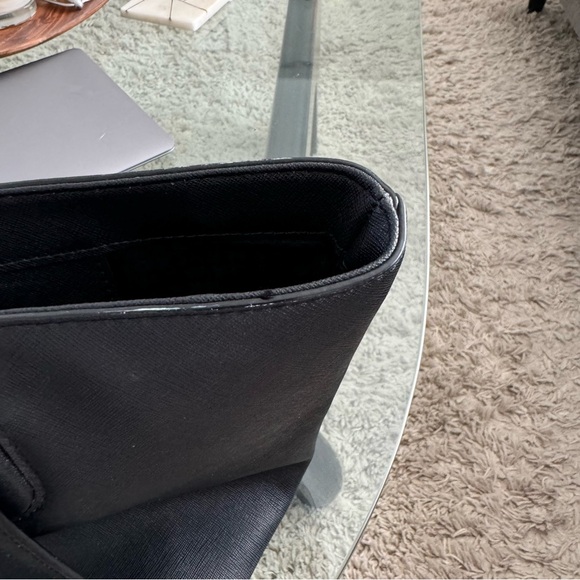 Kate Spade Laurel Way Small Dally Tote - Picture 8 of 8